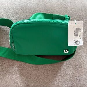 NWT Lululemon Everywhere Belt Bag 1 Liter, Green